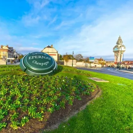 Apartman Avenue De Champagne 1