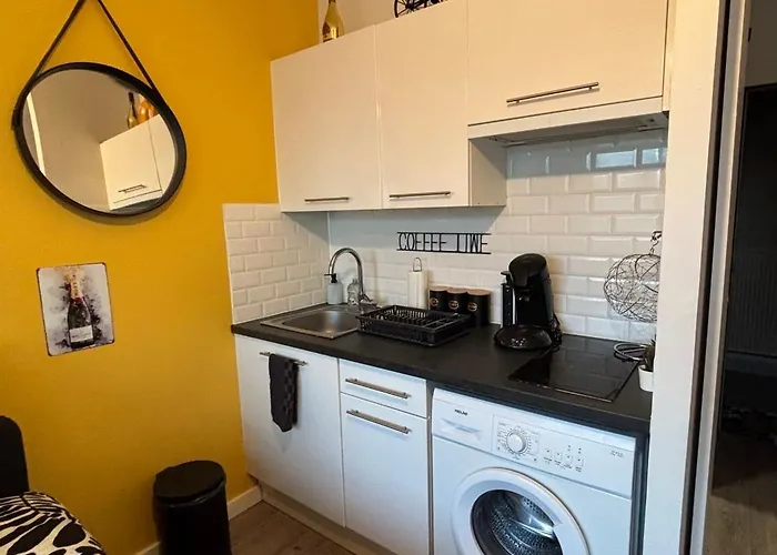 Lejlighed Avenue De Champagne 1 *